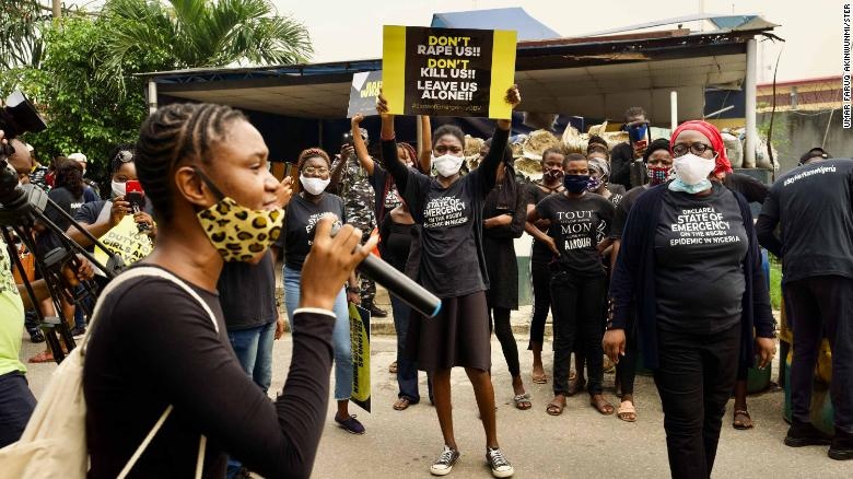 40 nguoi bi ham hiep o thi tran Nigeria, nan nhan tu 10 den 80 tuoi hinh anh