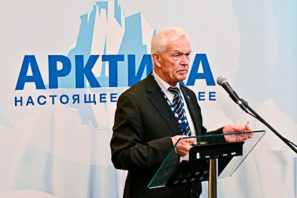 nha khoa hoc nga bi buoc toi phan quoc anh 1