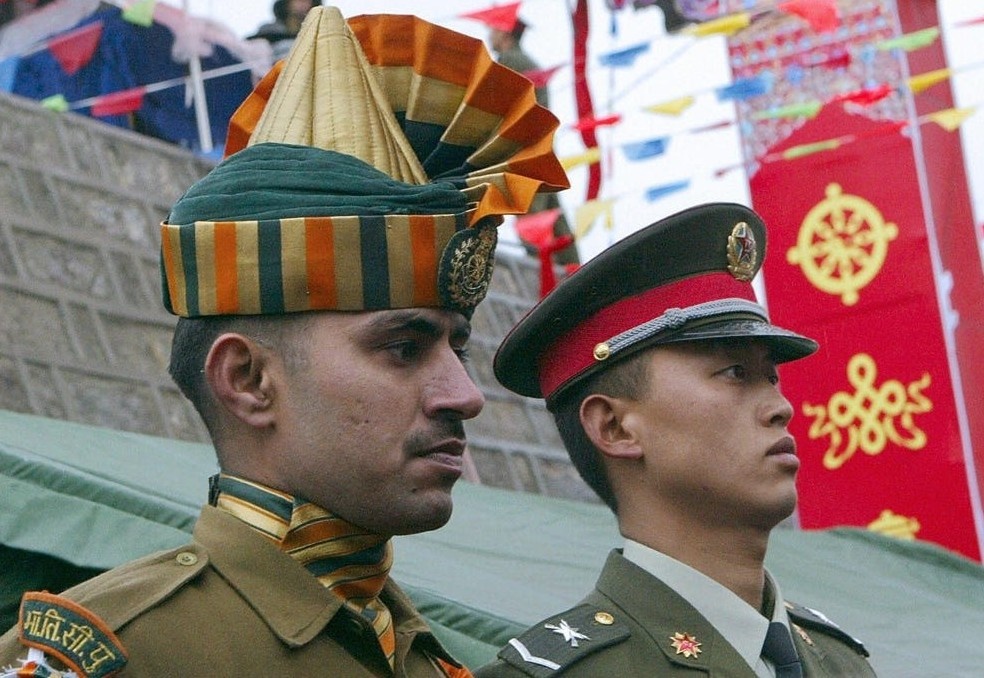 Dong co phia sau vu dung do chet nguoi o bien gioi An - Trung hinh anh