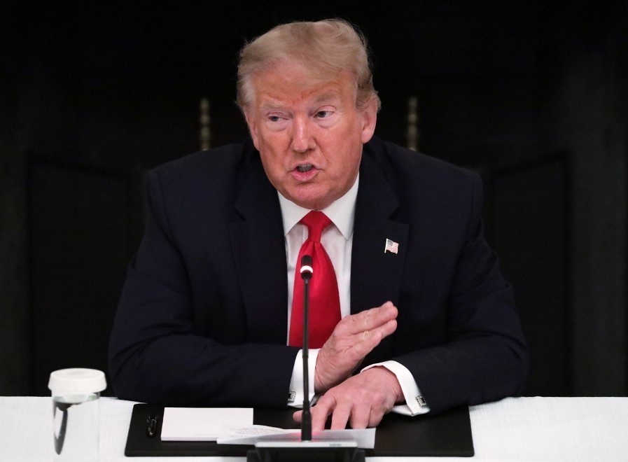 TT Trump tiep tuc de doa cat quan he 'hoan toan' voi Trung Quoc hinh anh