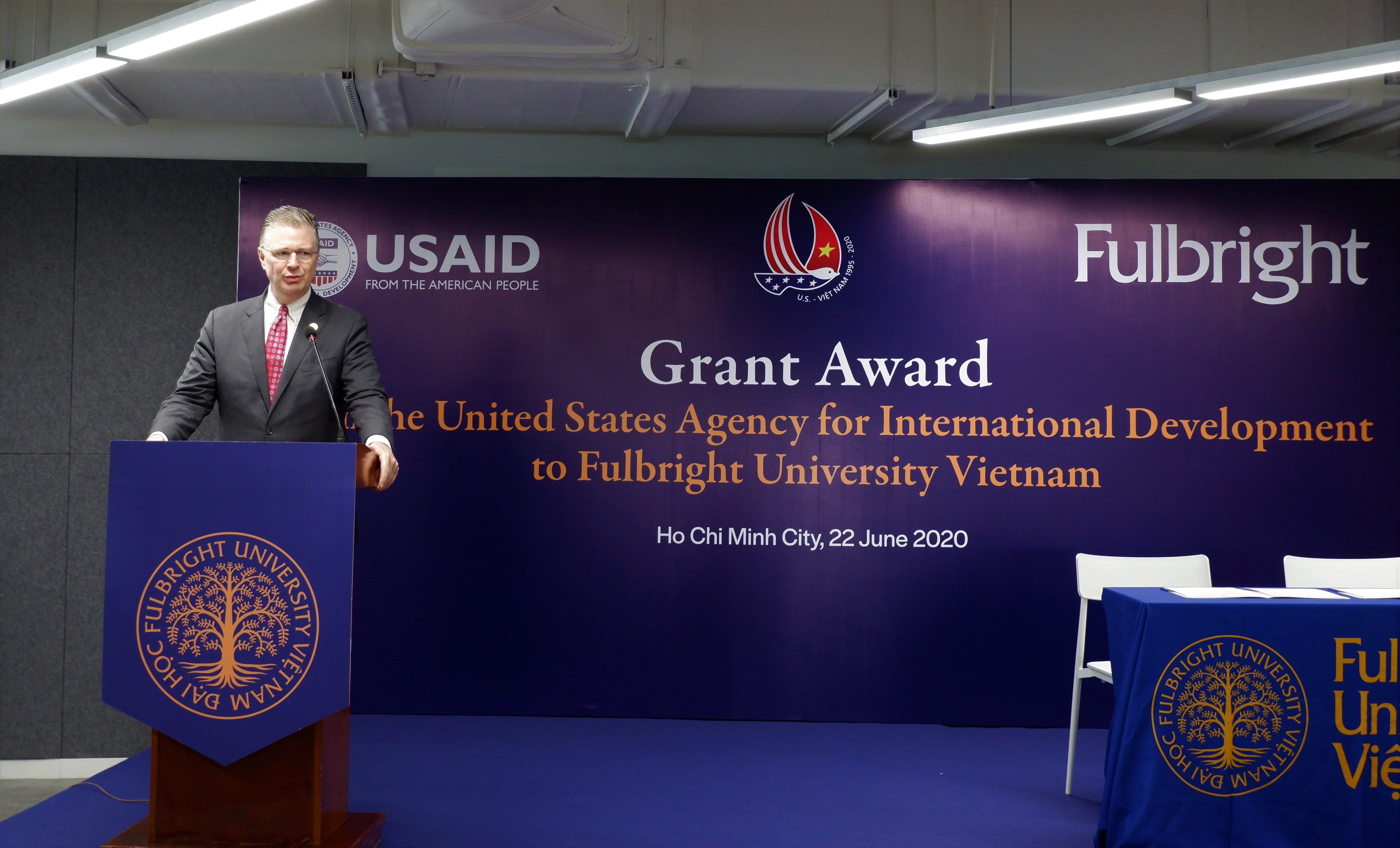 dai hoc fulbright viet nam nhan tai tro tu my anh 1