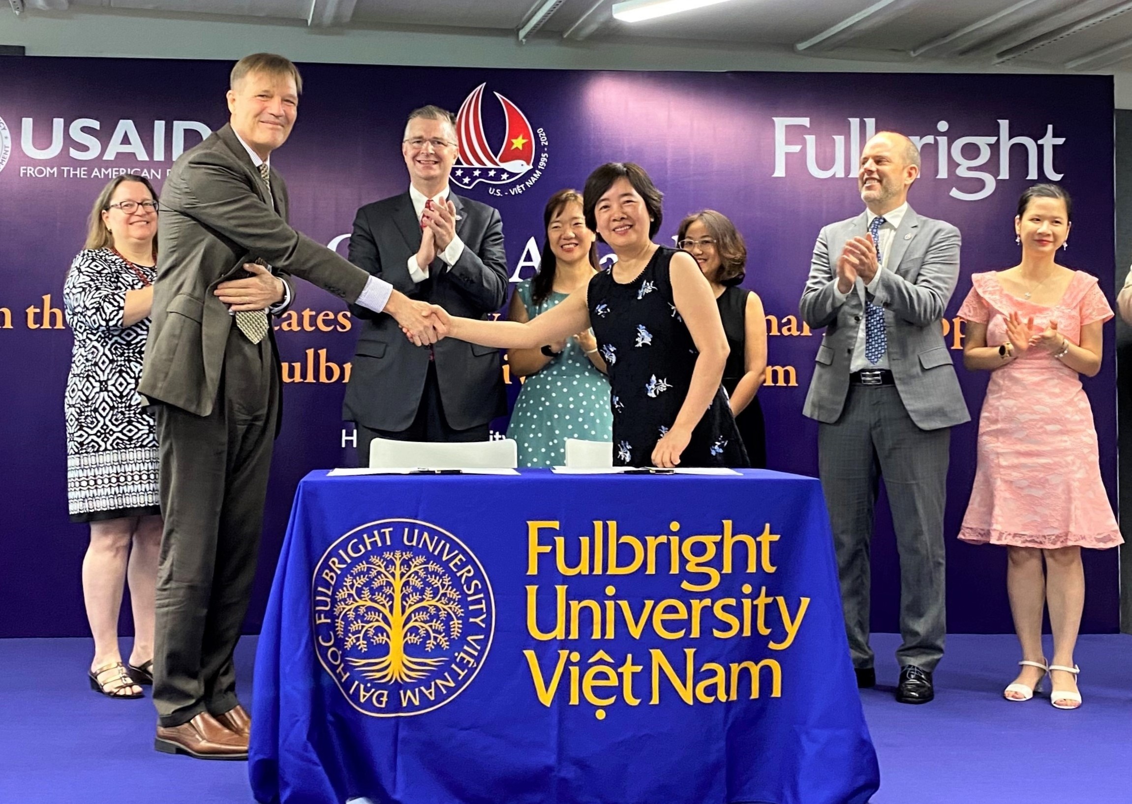 Dai hoc Fulbright nhan 4,65 trieu USD tai tro tu USAID hinh anh