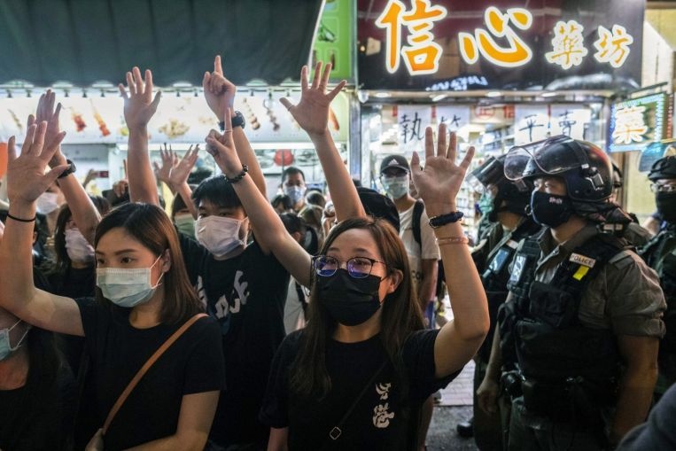 Thuong vien My thong qua du luat trung phat Trung Quoc vi Hong Kong hinh anh