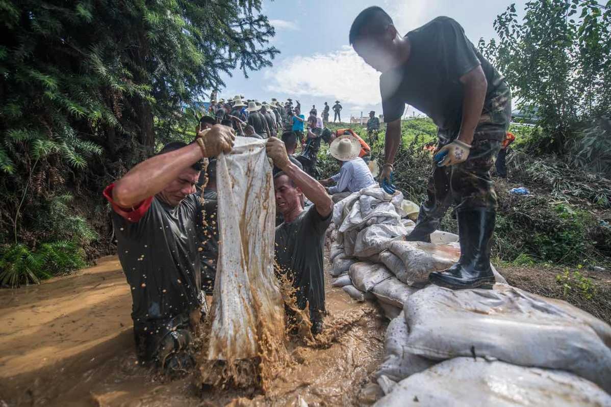 mua lu o trung quoc anh 3