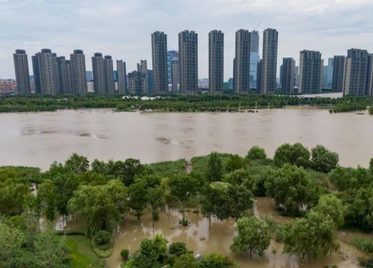 Nuoc dang cao ky luc tren 33 con song tai Trung Quoc hinh anh