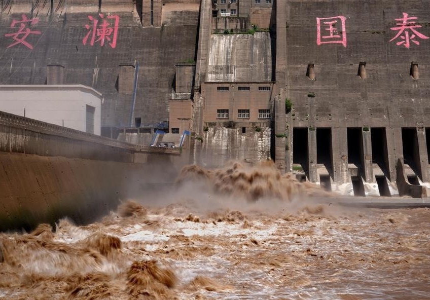 Thuy dien bieu tuong tren song Hoang Ha mo cua xa lu hinh anh