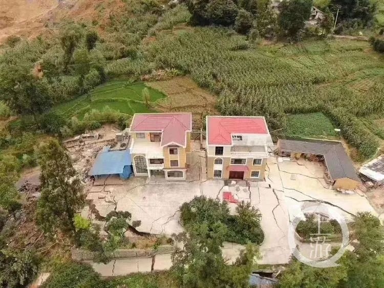 sat lo tao thanh dap chan ngang song o trung quoc anh 4