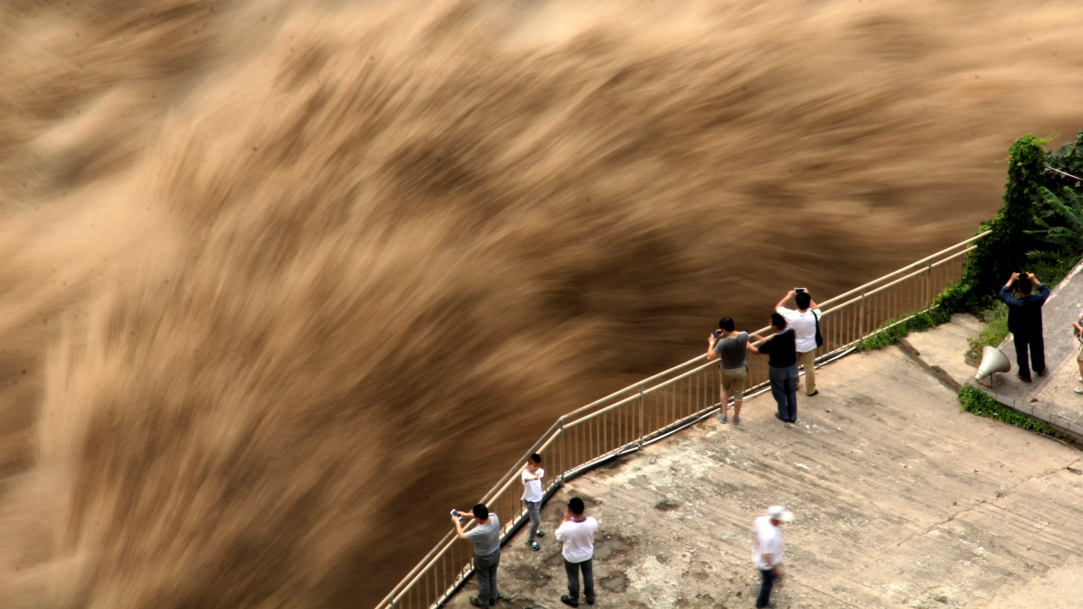 trung quoc trong mua lu lich su anh 5