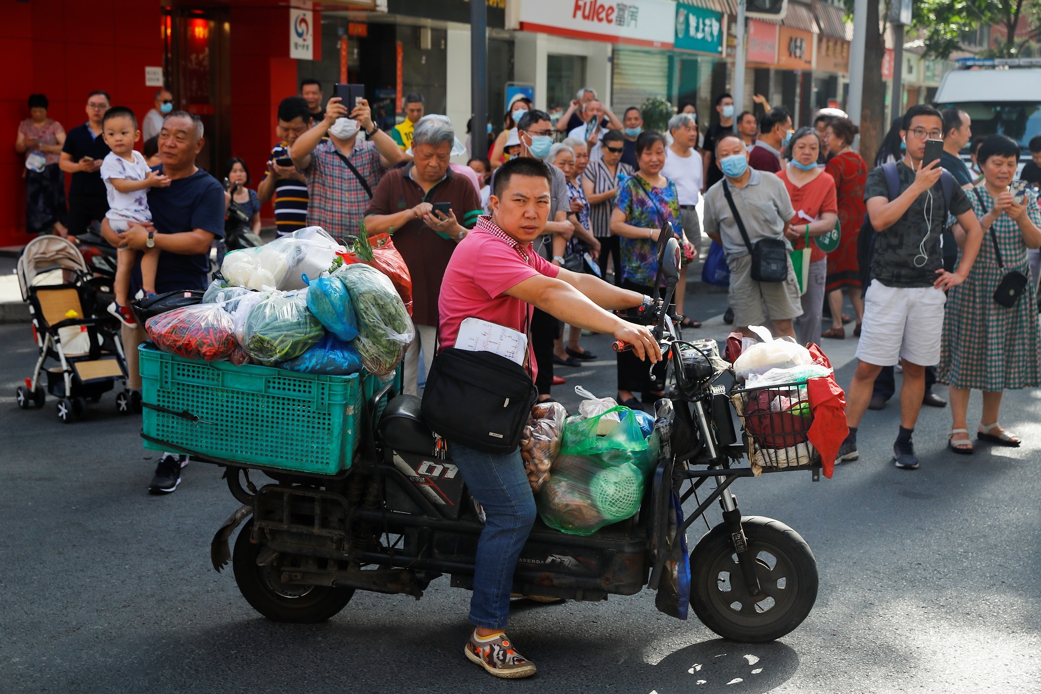 trung quoc tiep quan tong lanh su quan my tai thanh do anh 4