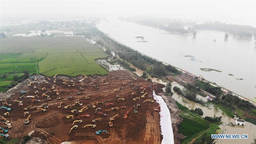 hang chuc may moc xay de tam thoi trung quoc anh 2