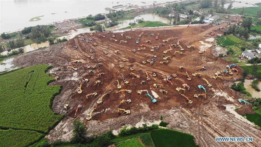 hang chuc may moc xay de tam thoi trung quoc anh 4