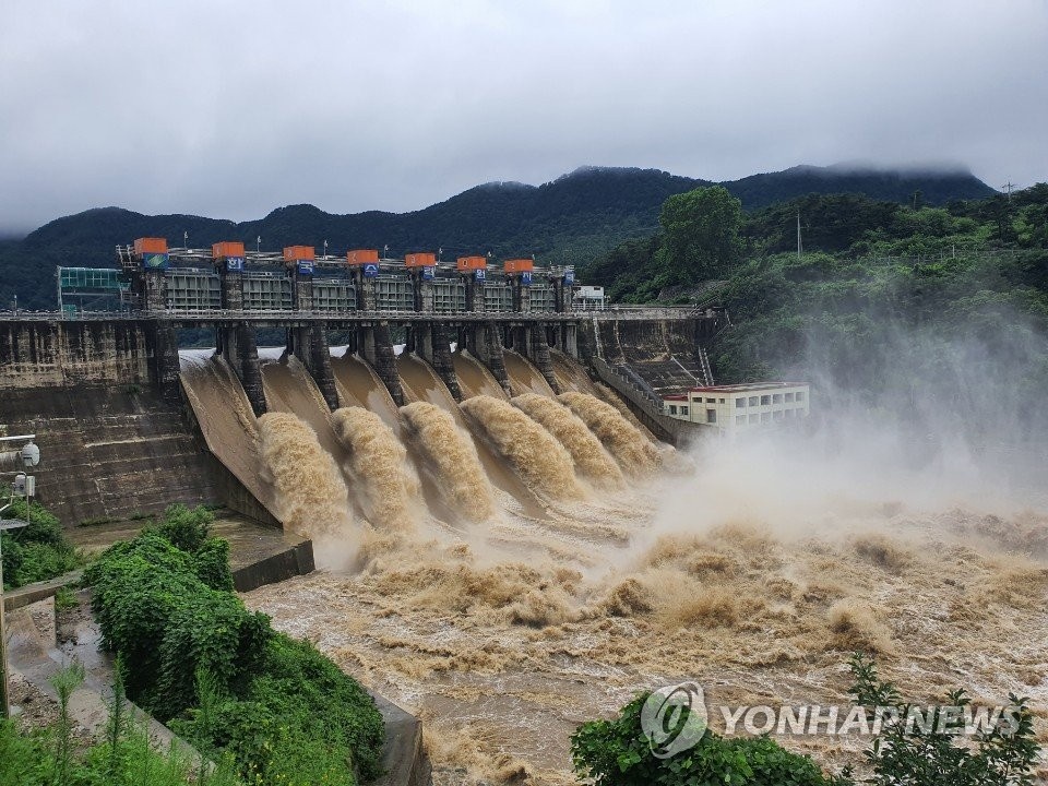 xe hoi boi giua bien nuoc o han quoc anh 9