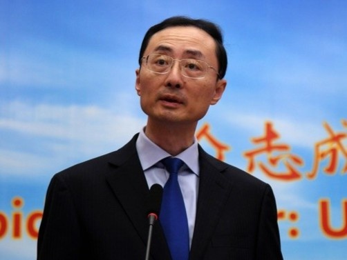 Dai su Trung Quoc - Australia tranh cai ve Bien Dong tren Twitter hinh anh