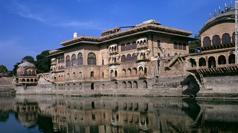 cuu hoang tu bi ban chet o an do anh 7