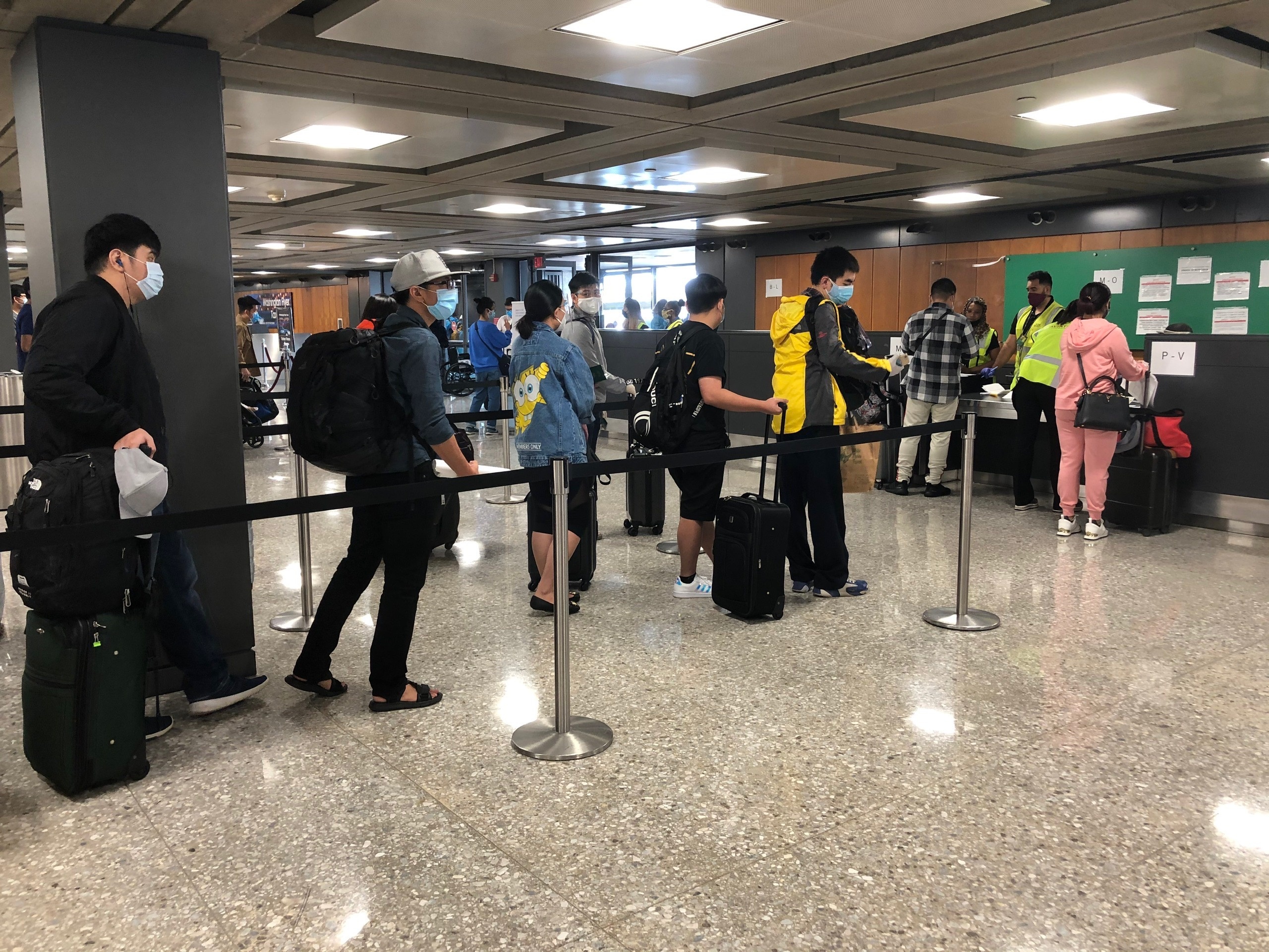 Dua hon 340 cong dan Viet Nam o My ve nuoc hinh anh