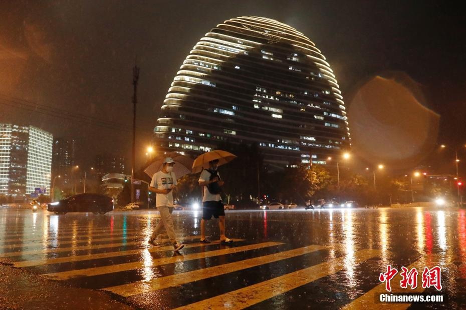 bac kinh hung tran mua lon nhat dau mua anh 9