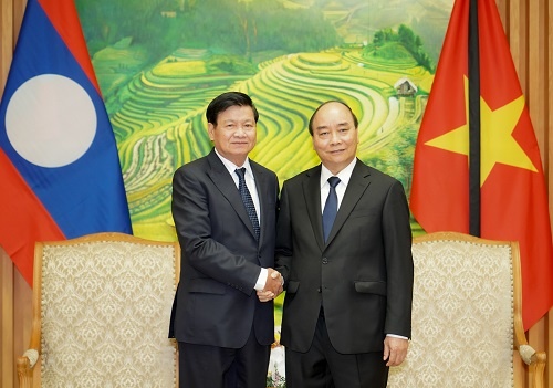 Thu tuong Nguyen Xuan Phuc tiep Thu tuong Lao Thongloun Sisoulith hinh anh