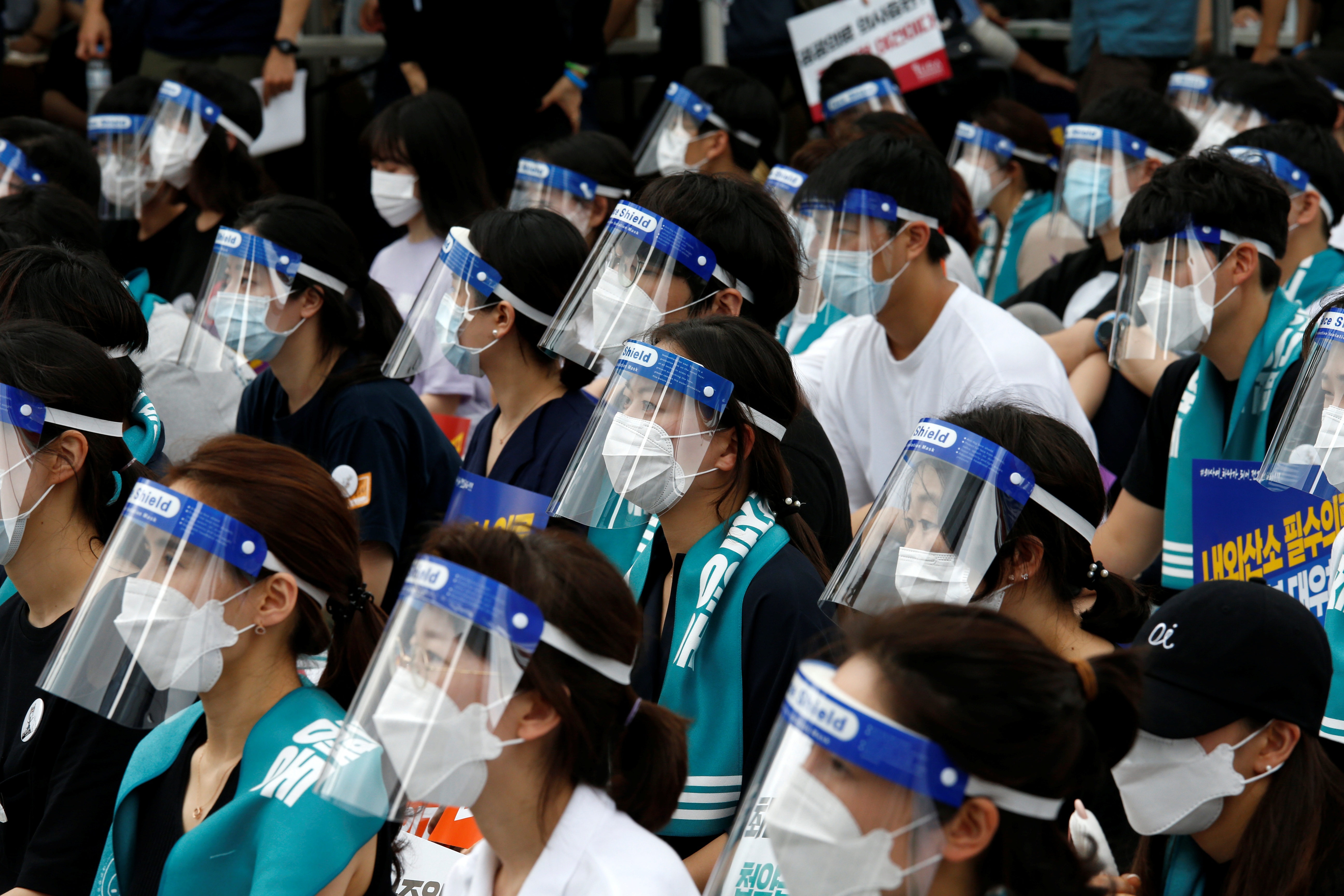 Han Quoc co so ca Covid-19 tang cao nhat trong 5 thang hinh anh