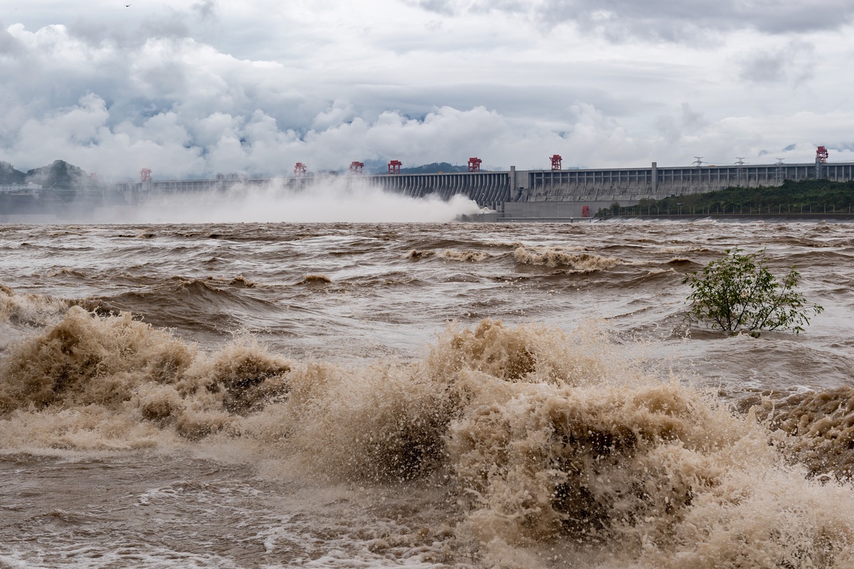 dap tam hiep chong choi lu lich su anh 6