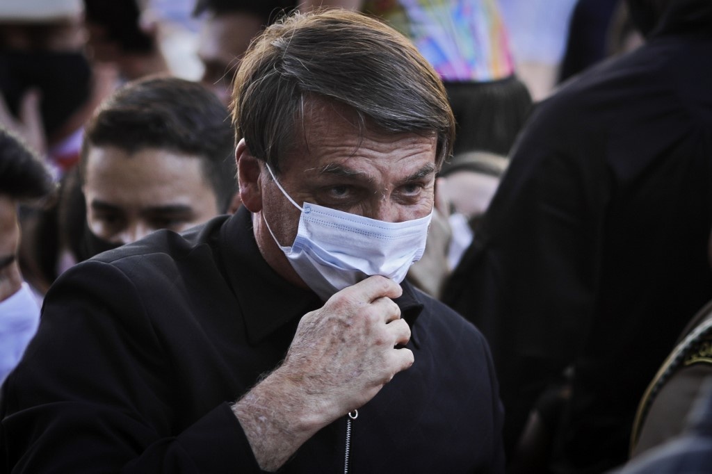 tong thong brazil doa dam phong vien anh 1