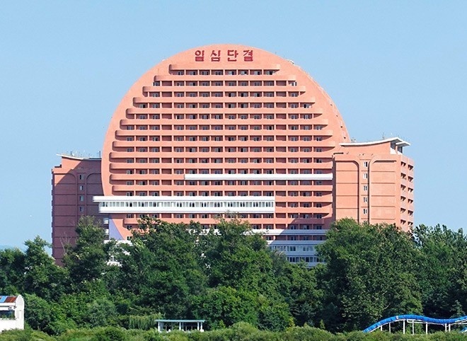 Ong Kim ra lenh xay chung cu chan tam nhin sang Trung Quoc hinh anh