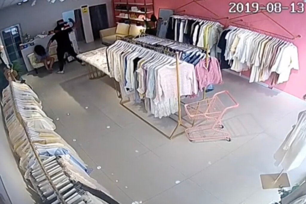 bao hanh gia dinh trung quoc anh 1