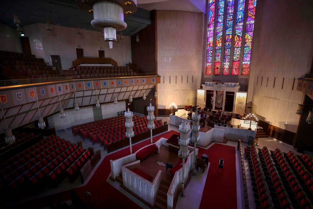 nguoi israel don nam moi cung lenh phong toa anh 7