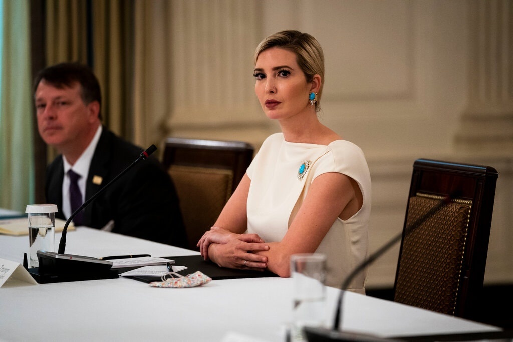 ivanka trump giup cha tron thue anh 3