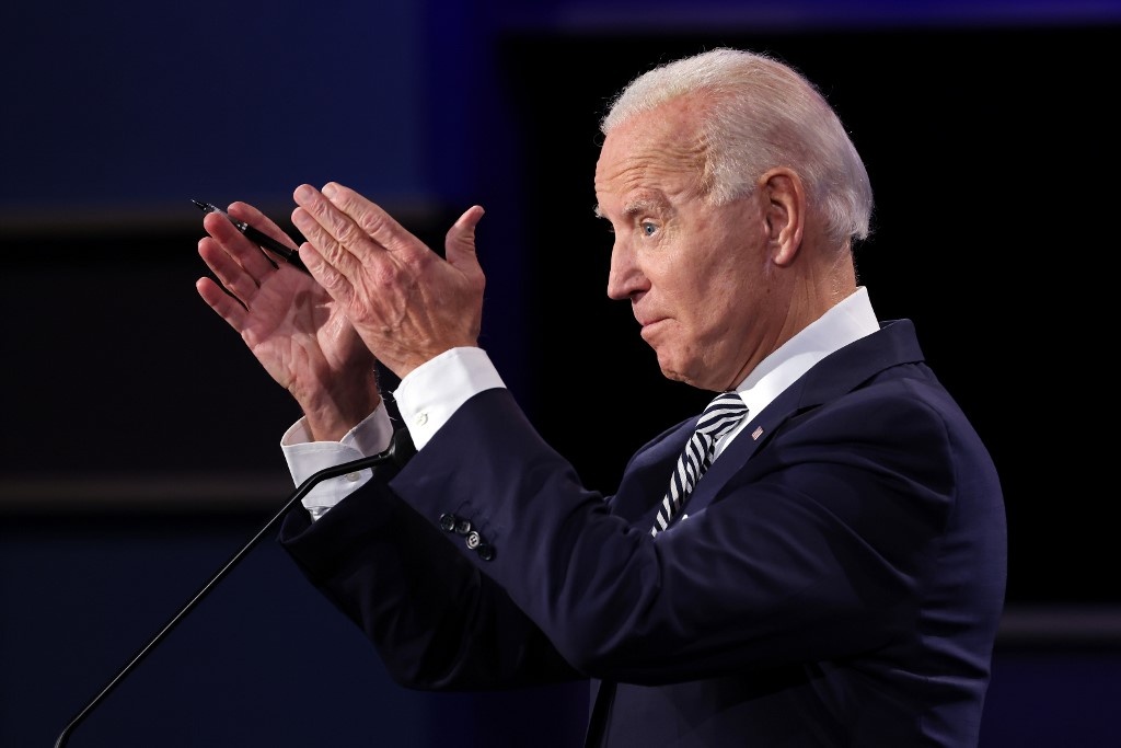 Ong Biden noi gi truoc khi Tong thong Trump mac Covid-19? hinh anh