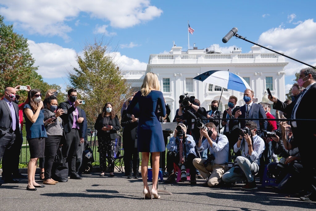 phong vien nha trang tuc gian vi nha trang phot lo huong dan chong dich anh 1