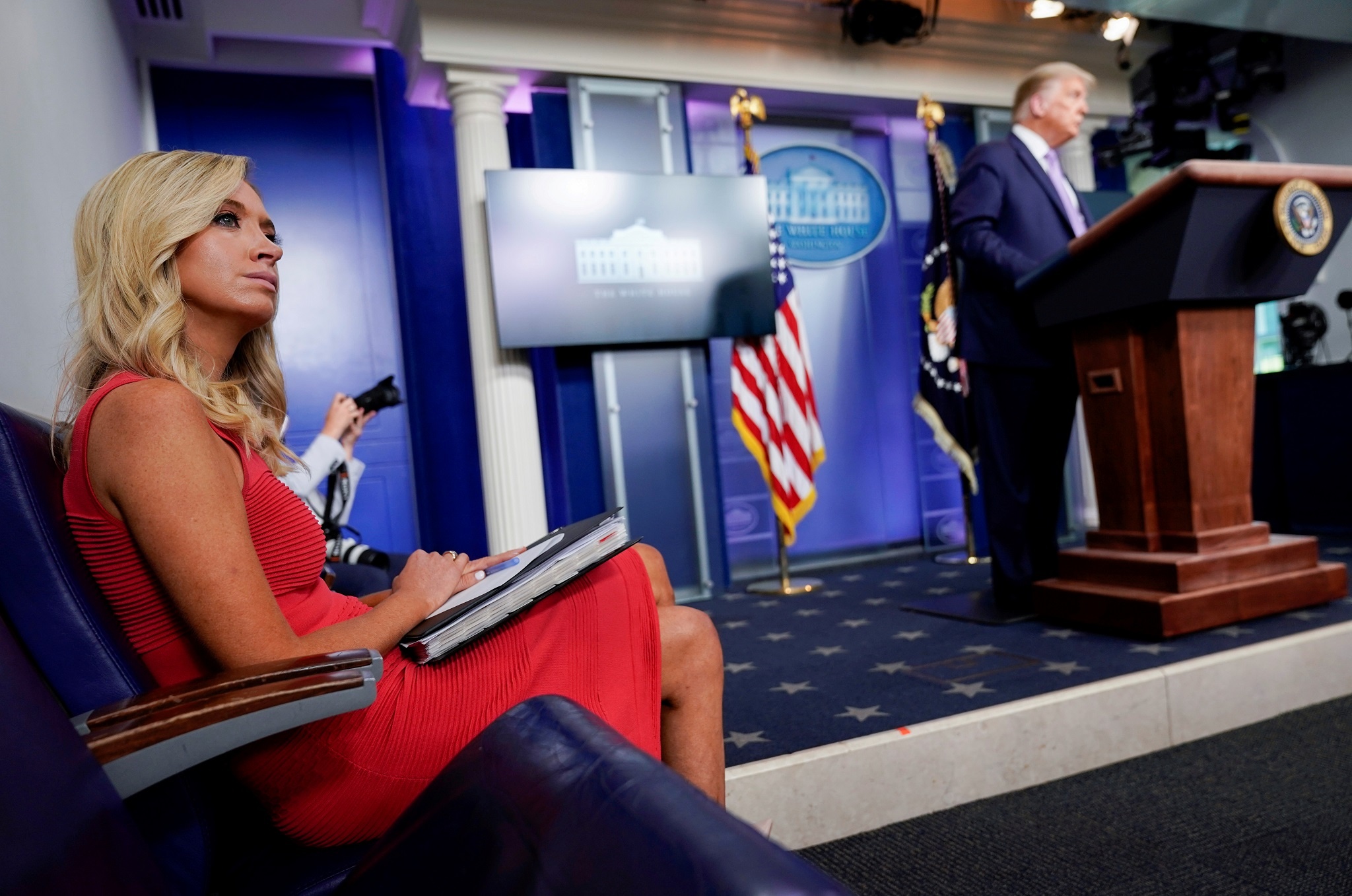 phong vien nha trang tuc gian vi nha trang phot lo huong dan chong dich anh 4