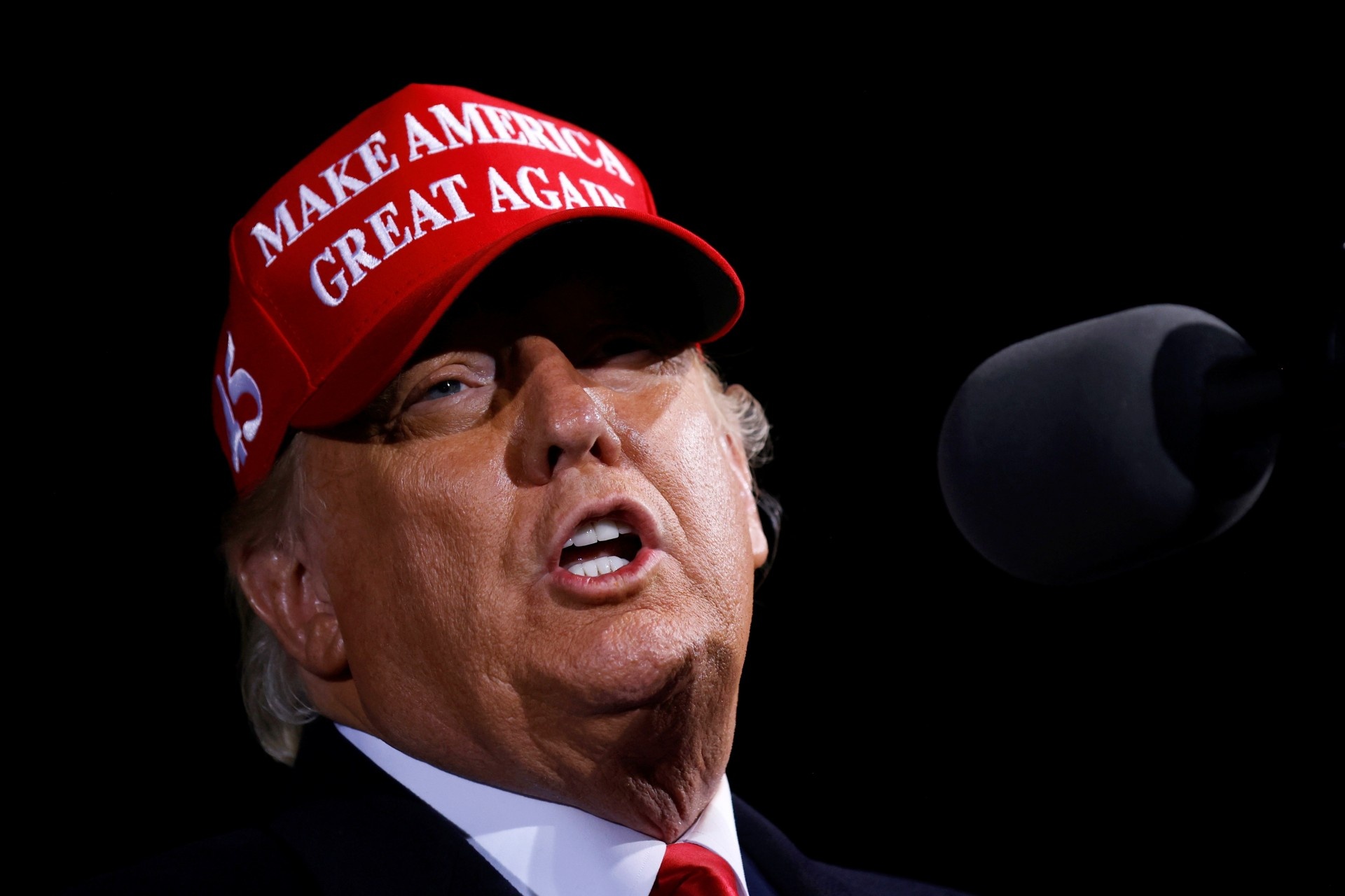 Tin vui gio chot cho Tong thong Trump hinh anh