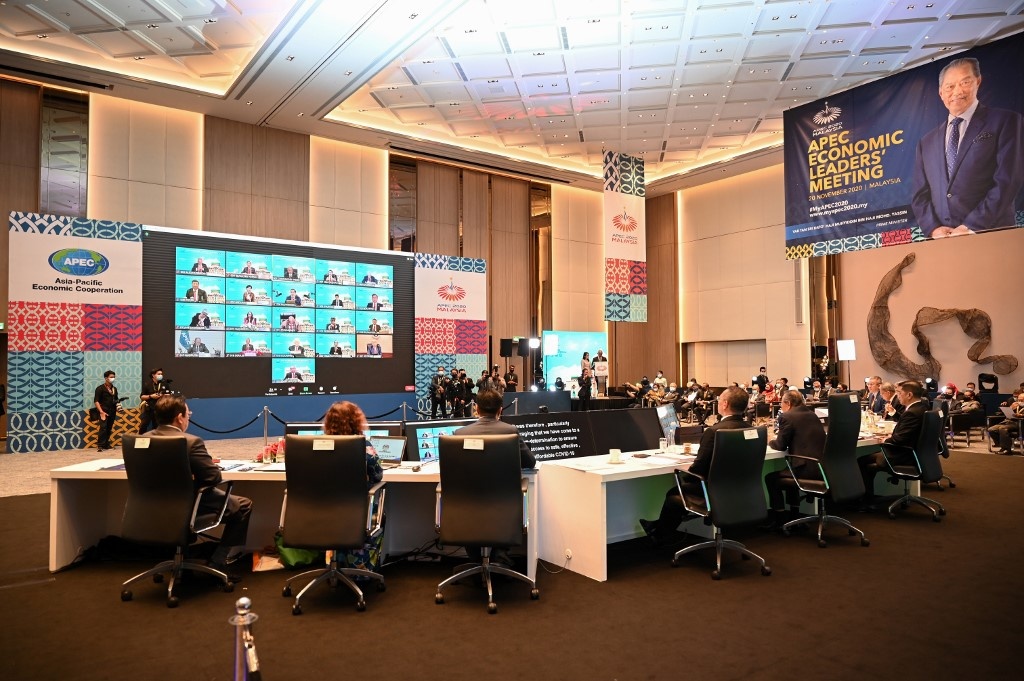 Ong Trump tham du hoi nghi APEC sau 2 nam rut lui anh 2