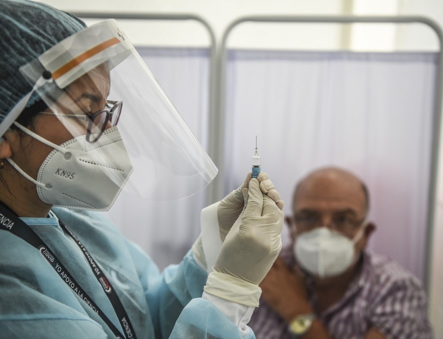 Peru dot ngot dung thu nghiem lam sang vaccine Covid-19 cua Trung Quoc hinh anh