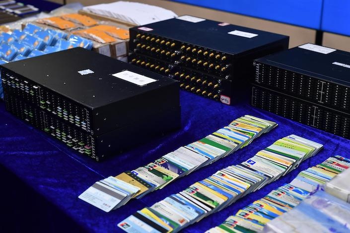 Duong day danh bac truc tuyen da rua 150 ty USD tu Trung Quoc ra sa anh 4