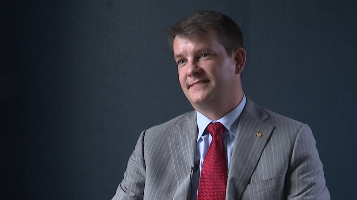 Nghi si tan cu My chet vi bien chung Covid-19 anh 1