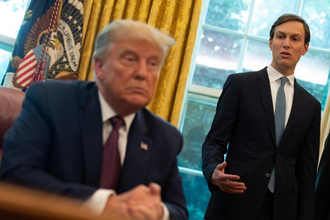 Ong Trump quat mang con re vi mau thuan trong ung pho Covid-19 hinh anh