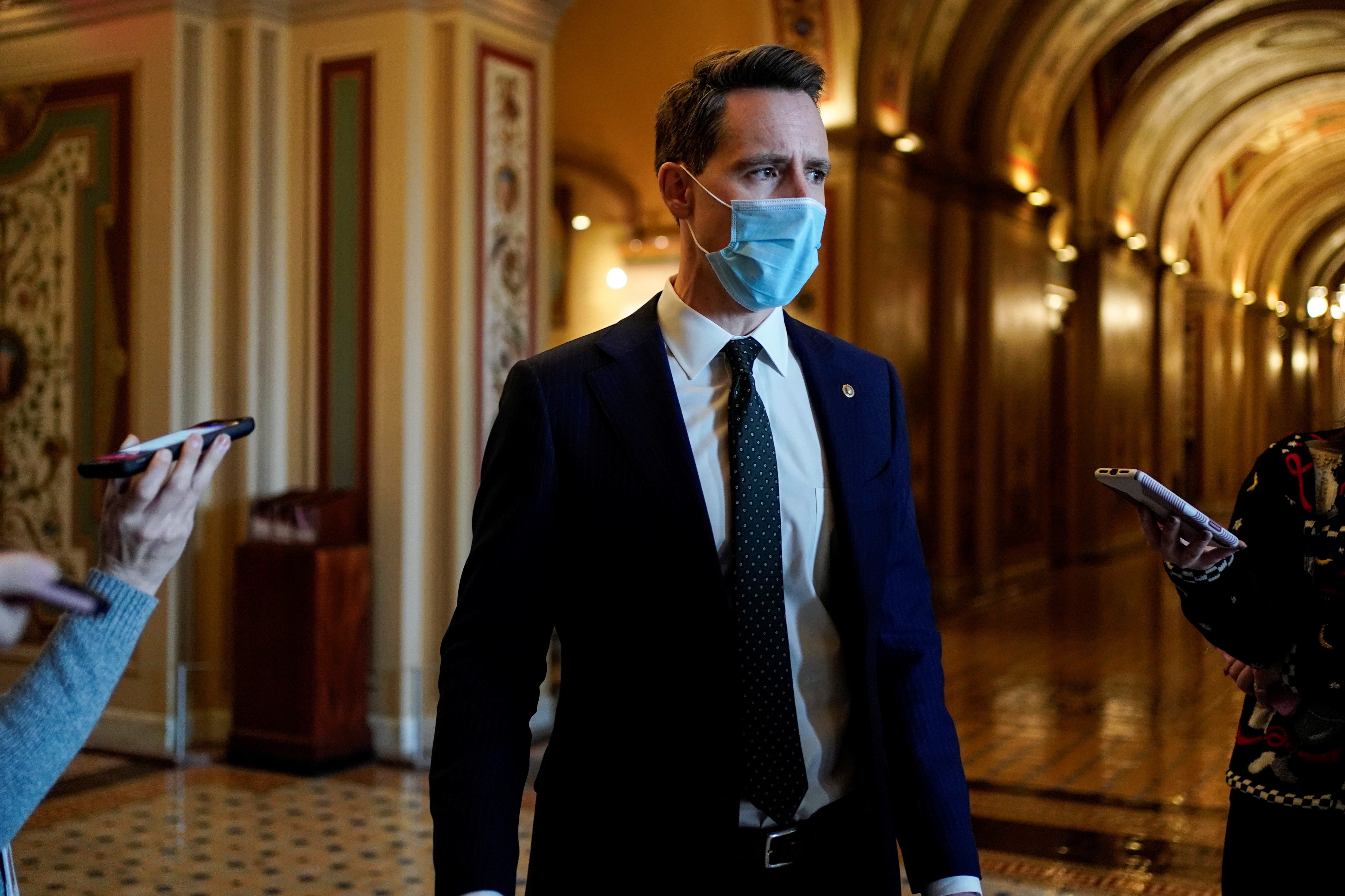 Thuong nghi si day dang Cong hoa vao tinh the ngat ngheo anh 1