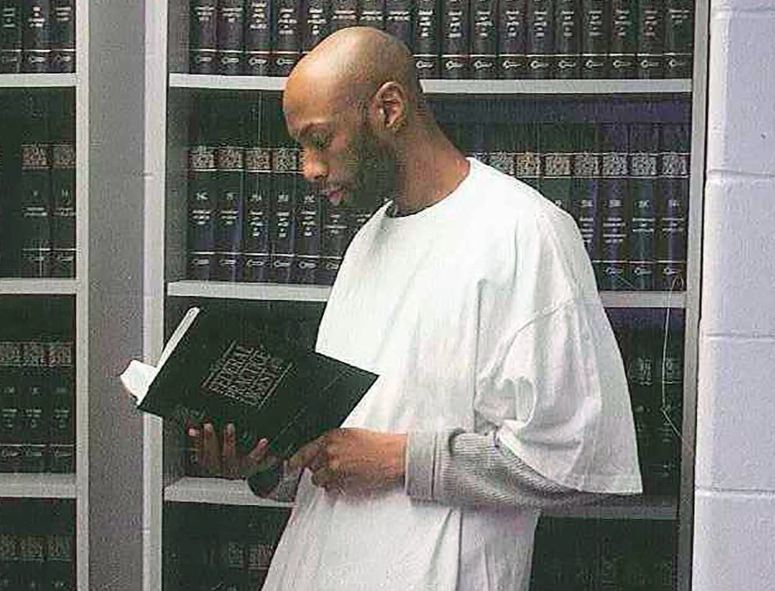 My tiem thuoc doc tu tu thu 13 duoi thoi Tong thong Trump hinh anh