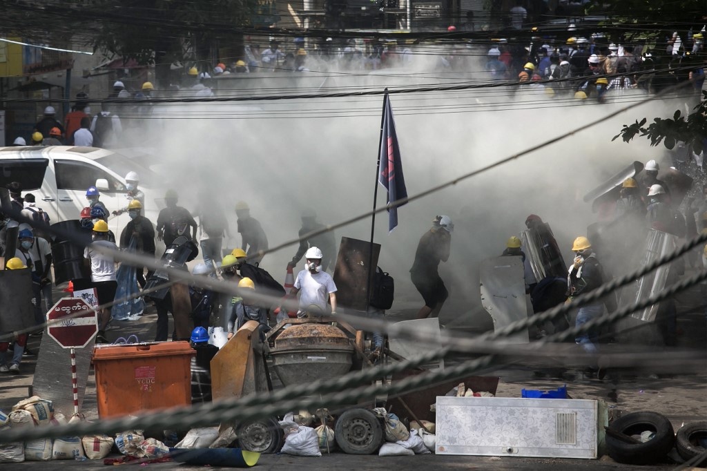 38 nguoi chet trong bieu tinh tai Myanmar anh 1