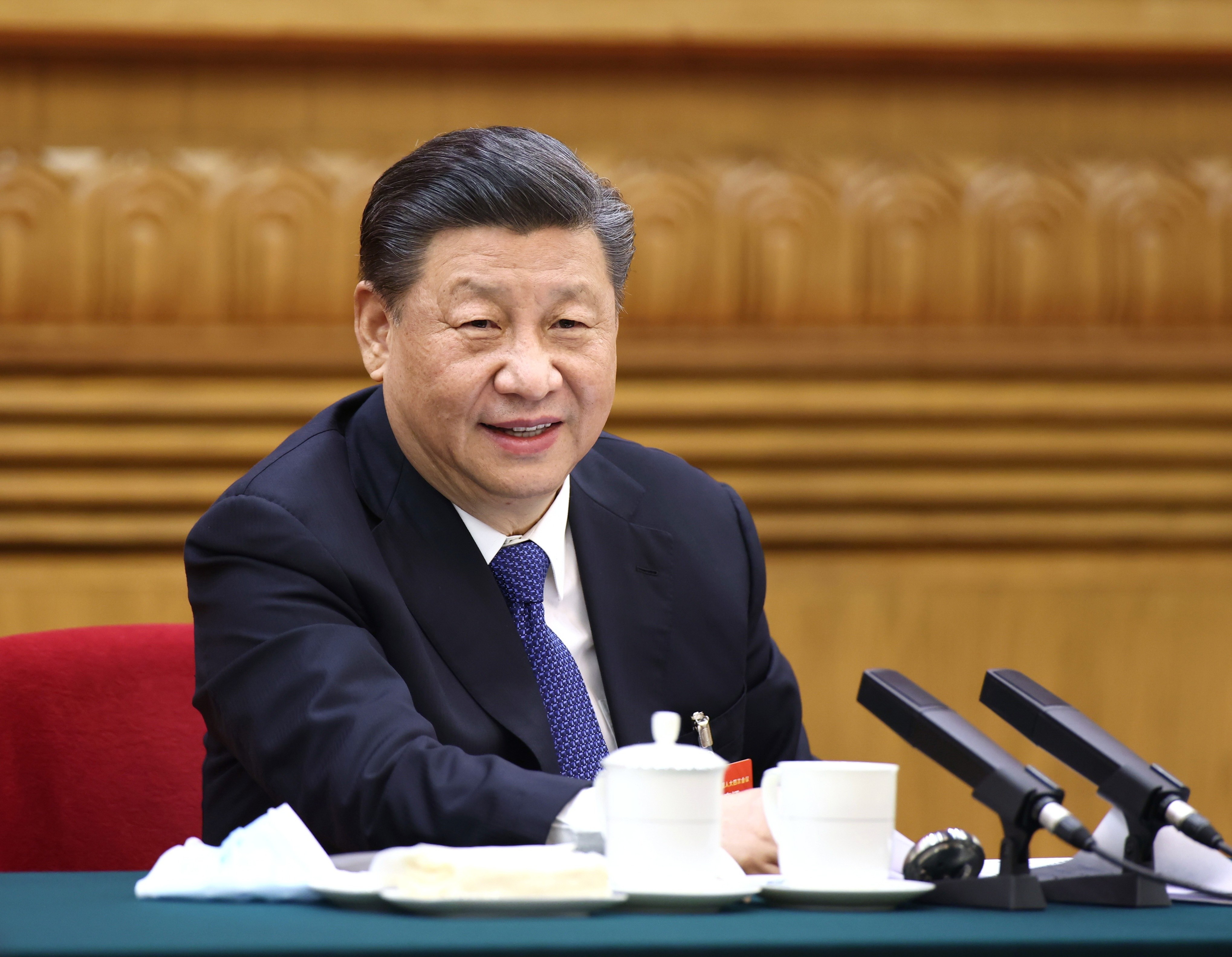 Ong Tap va tham vong 'Phuong Dong troi day' hinh anh