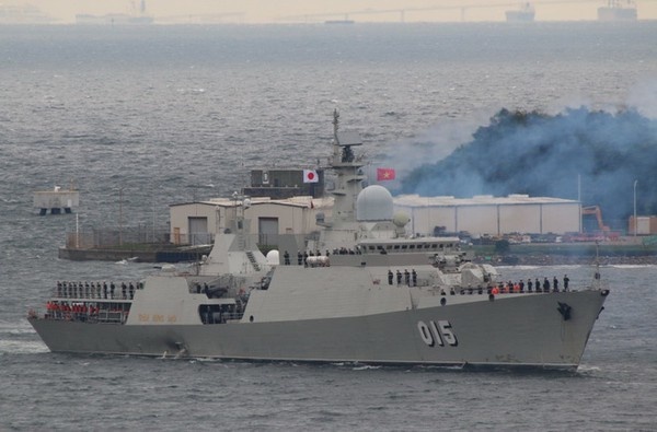 Hai tau ho ve ten lua cua Viet Nam lan dau thi dau Army Games hinh anh