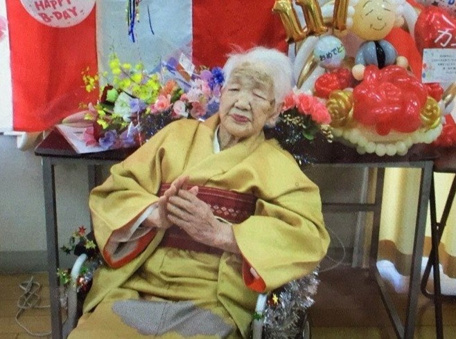 Nguoi gia nhat the gioi se ruoc duoc Olympics hinh anh