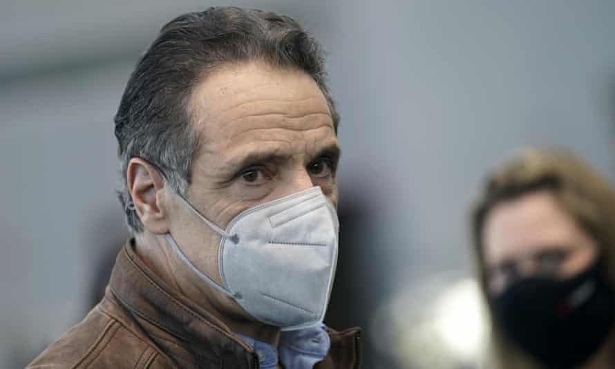 Them tro ly to cao thong doc New York quay roi tinh duc anh 1