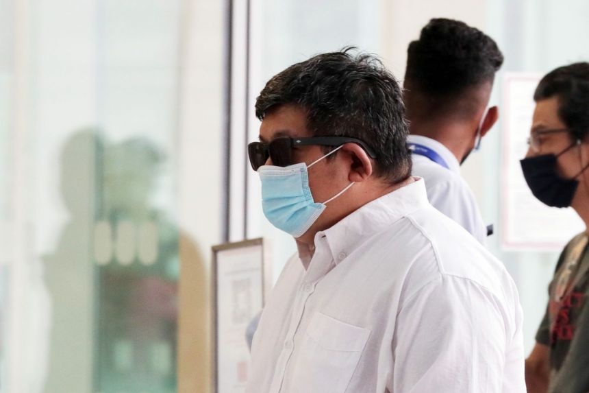 Gia lam tu ong cho 'sugar daddy' de lua tinh 11 co gai hinh anh