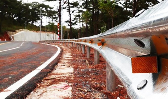 Thong xe deo Prenn anh 5