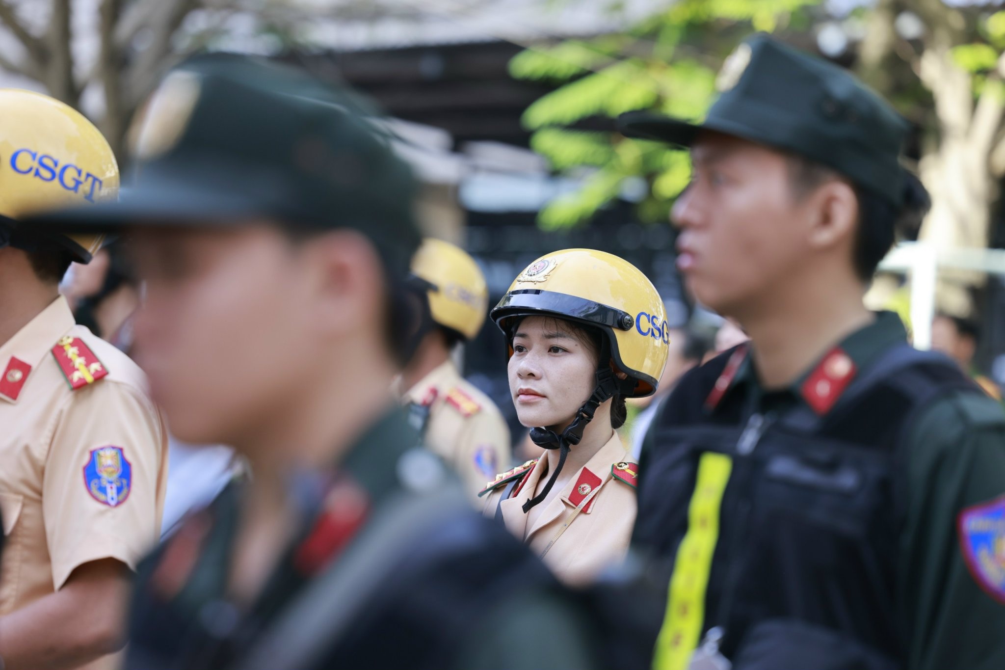 Cong an TP.HCM ra quan anh 6