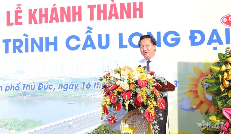 thong xe cau Long Dai anh 2