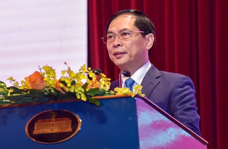 The va luc nuoc ta da khac nen dia phuong can tam the moi hinh anh