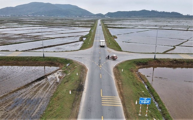 Vi sao nga tu ‘tu than’ duong ven bien Ha Tinh khong lap den tin hieu hinh anh